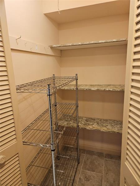 Image 10 of 48 For 651 Pine Dr  205