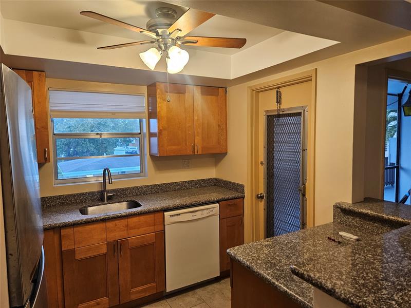 Image 22 of 48 For 651 Pine Dr  205