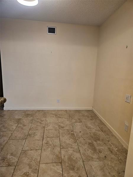 Image 24 of 48 For 651 Pine Dr  205