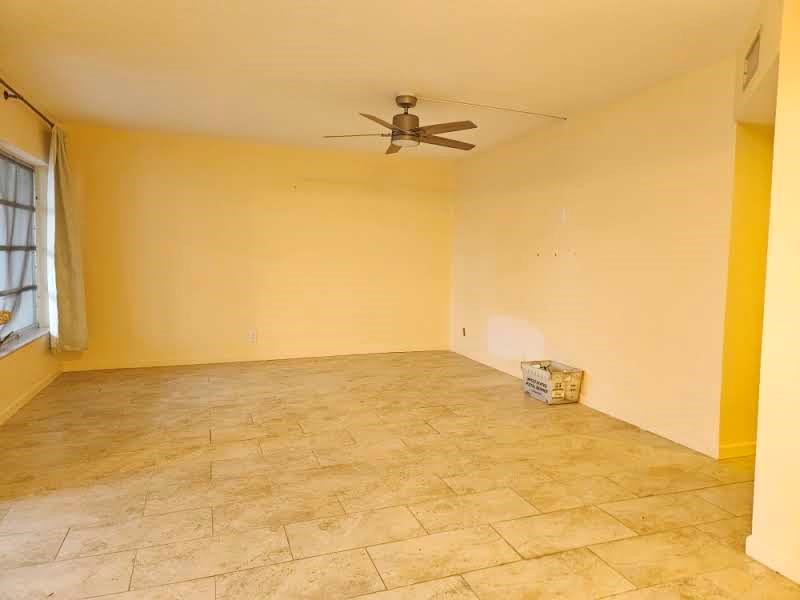 Image 25 of 48 For 651 Pine Dr  205