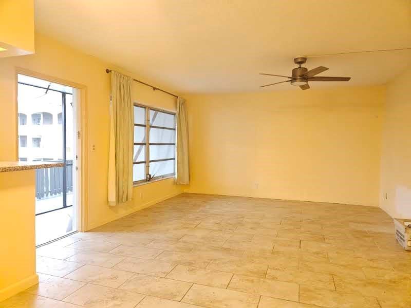 Image 3 of 48 For 651 Pine Dr  205