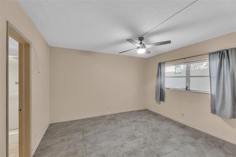 Image 35 of 48 For 651 Pine Dr  205