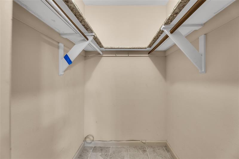 Image 6 of 48 For 651 Pine Dr  205