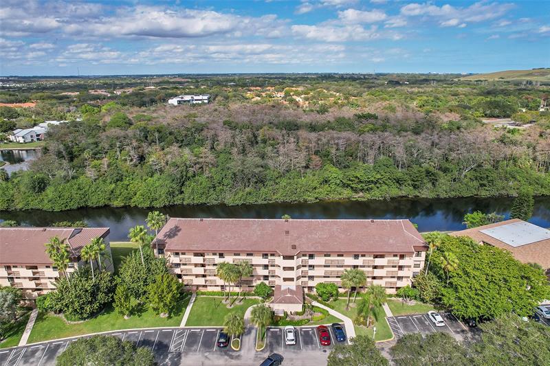 Image 30 of 51 For 2660 Carambola Cir  202