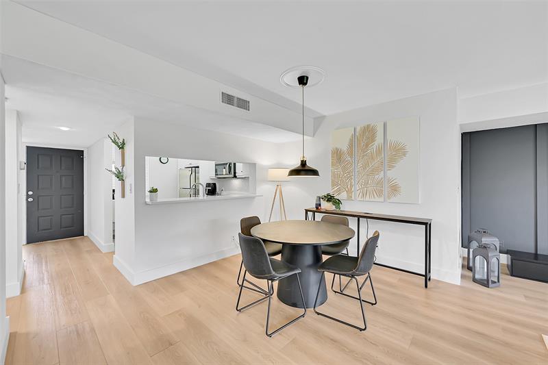 Image 8 of 51 For 2660 Carambola Cir  202