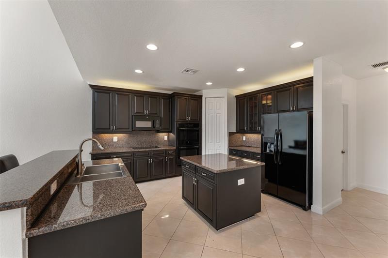 Image 17 of 67 For 5318 195th Terrace