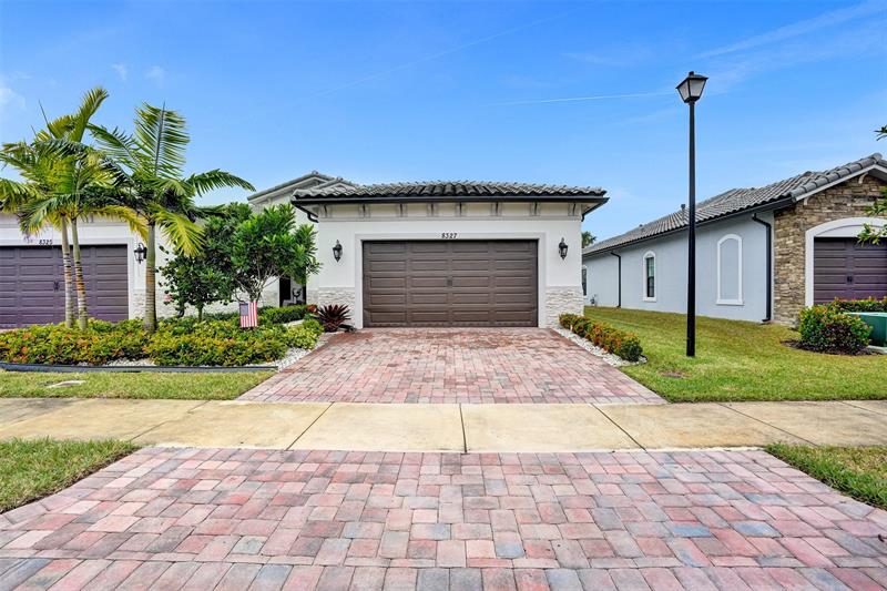 Details for 8327 Blue Spring Dr  8327, Parkland, FL 33067