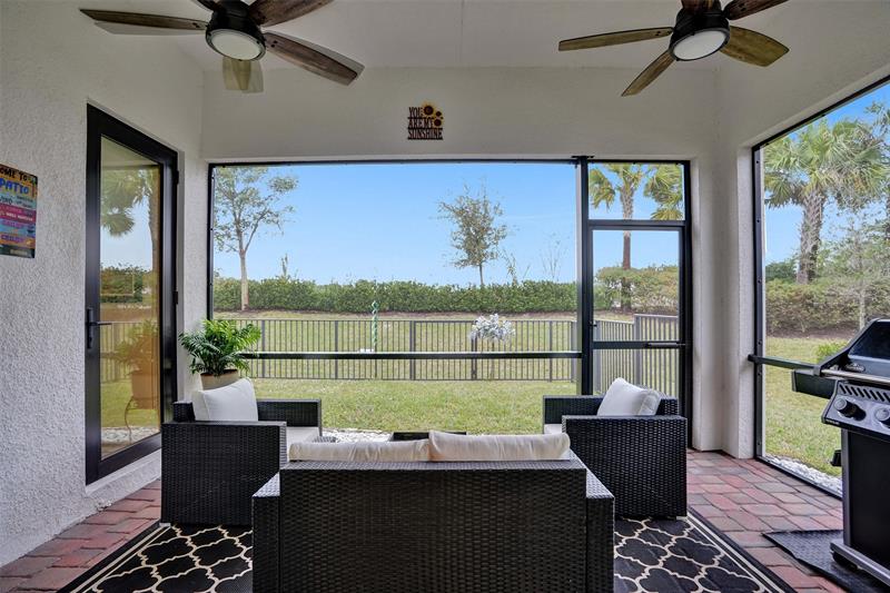 Image 23 of 39 For 8327 Blue Spring Dr  8327