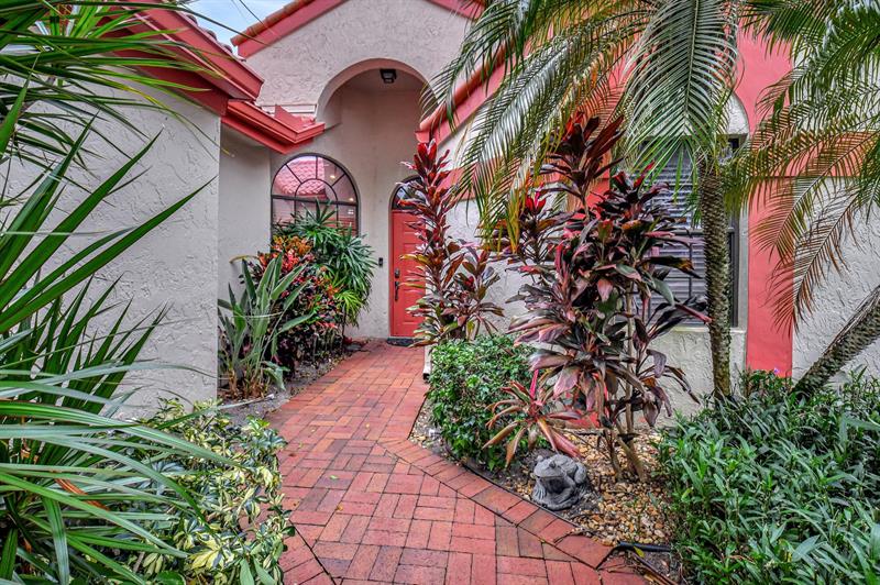 Details for 7704 Lexington Club Blvd Unit B B, Delray Beach, FL 33446