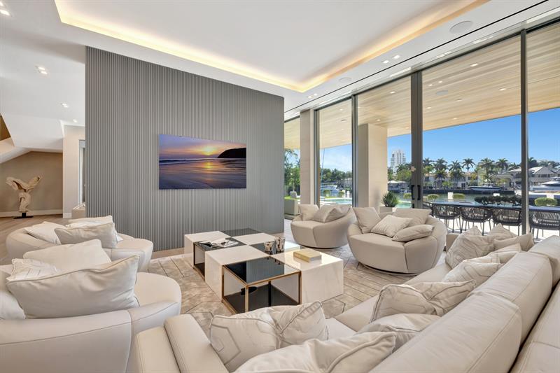 Image 24 of 100 For 2560 Del Lago Dr