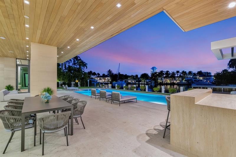 Image 5 of 100 For 2560 Del Lago Dr
