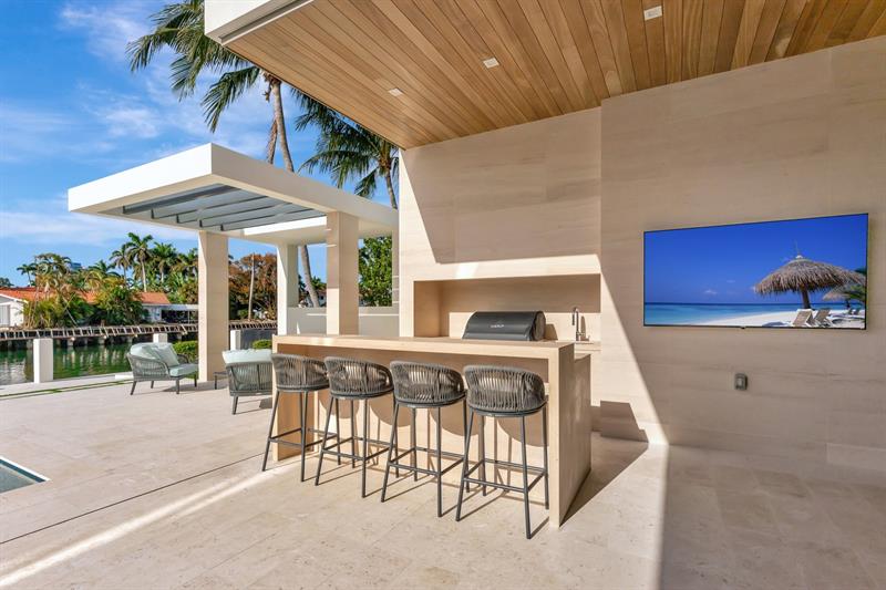 Image 73 of 100 For 2560 Del Lago Dr