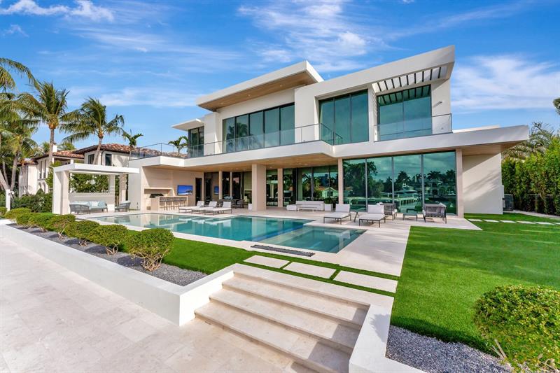 Image 76 of 100 For 2560 Del Lago Dr