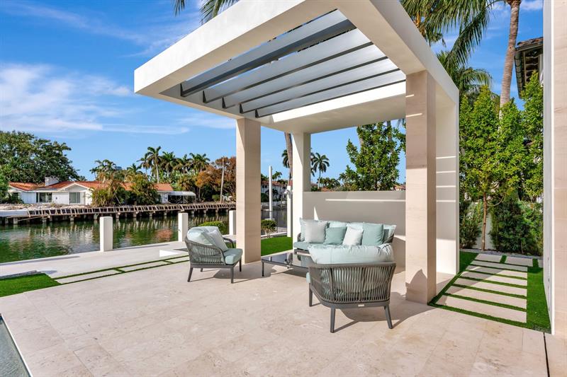 Image 77 of 100 For 2560 Del Lago Dr