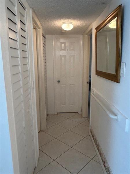 Image 8 of 25 For 1025 4th Ave  106