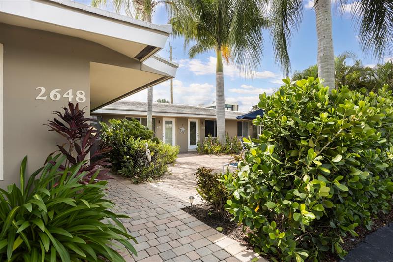 Image 12 of 37 For 2648 32nd St