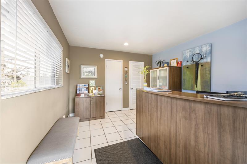 Image 29 of 37 For 2648 32nd St