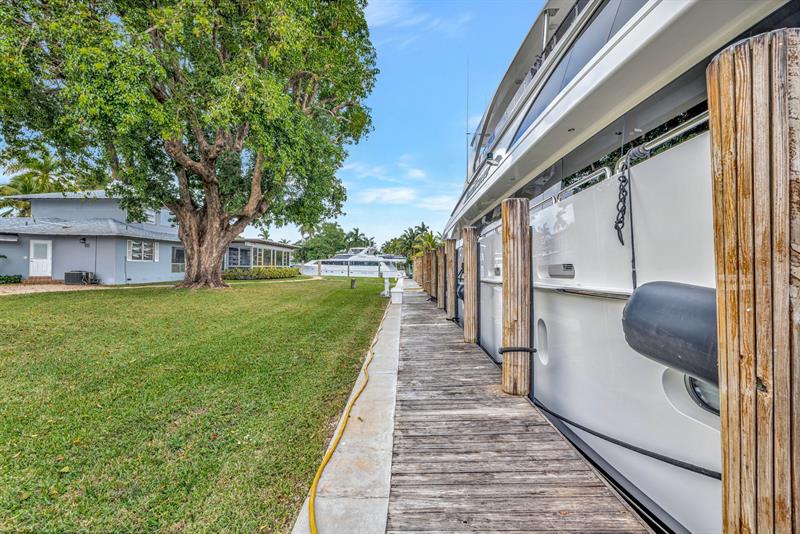 Image 70 of 93 For 2390 27th Te