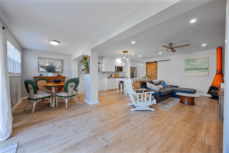 Image 10 of 37 For 761 15th St  1