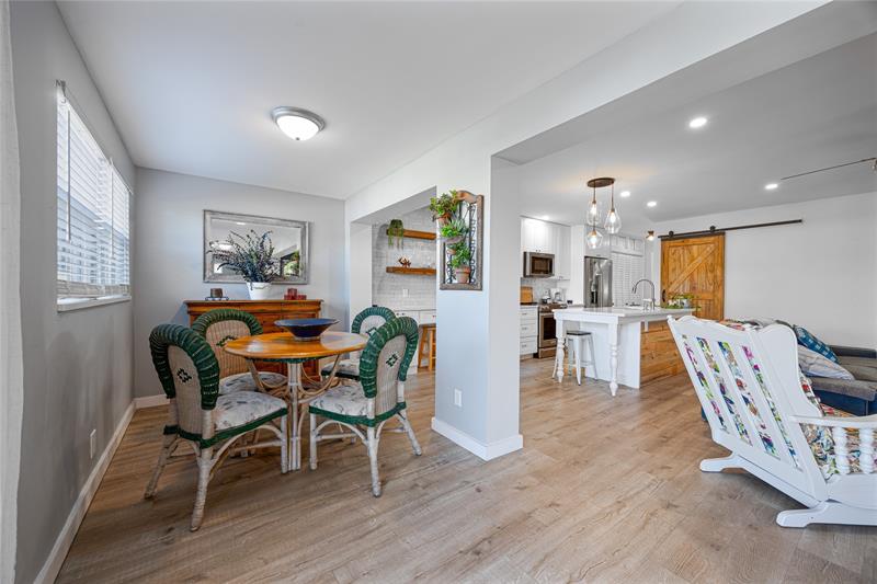 Image 11 of 37 For 761 15th St  1