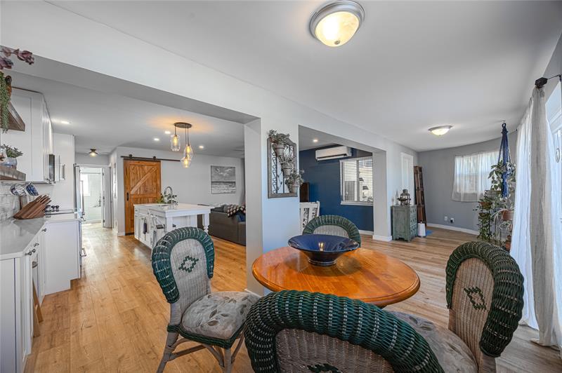 Image 16 of 37 For 761 15th St  1