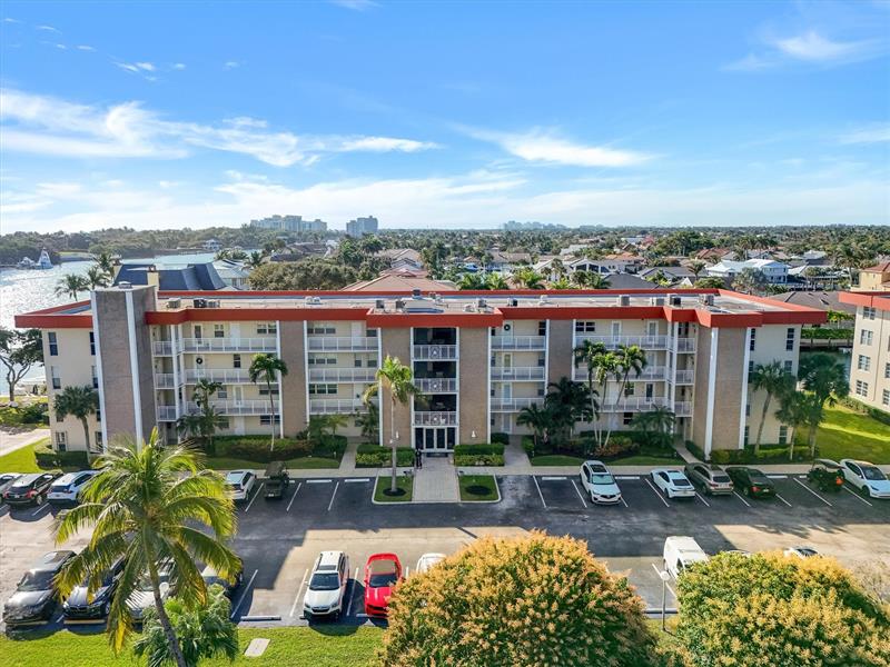 Image 5 of 59 For 3050 48th Ct  401