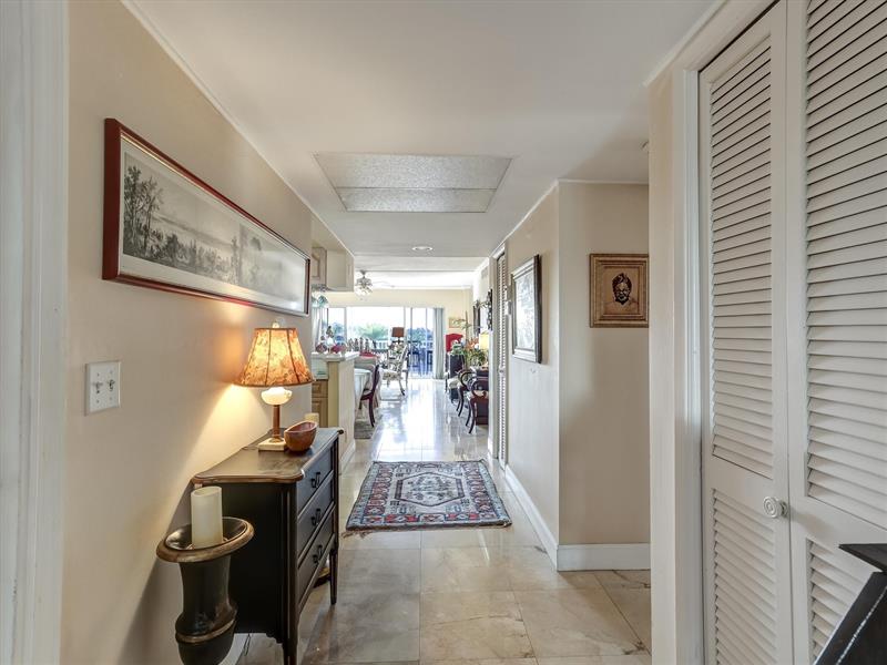 Image 9 of 59 For 3050 48th Ct  401