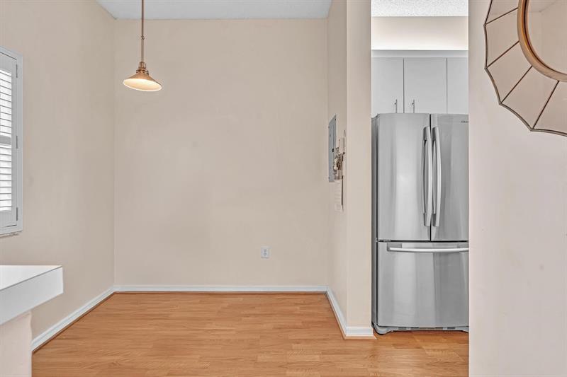 Image 11 of 70 For 7802 Trent Dr  406