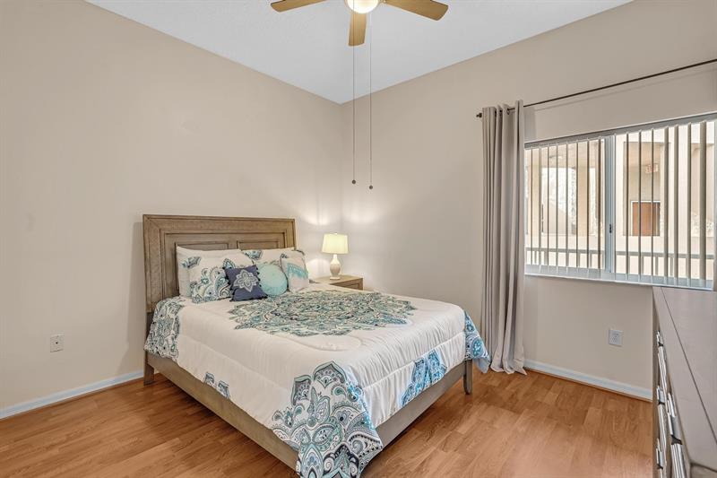 Image 26 of 70 For 7802 Trent Dr  406
