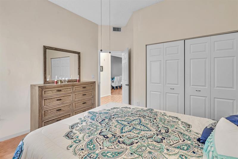 Image 27 of 70 For 7802 Trent Dr  406