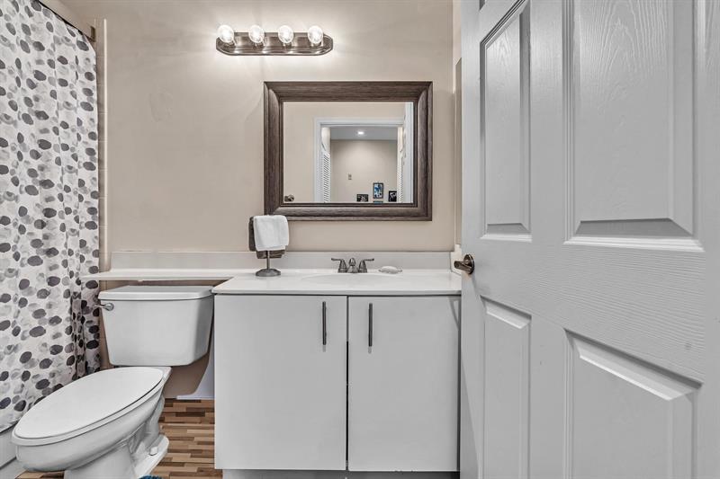 Image 28 of 70 For 7802 Trent Dr  406