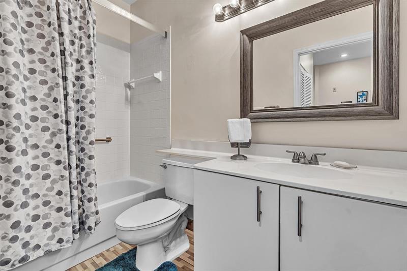 Image 29 of 70 For 7802 Trent Dr  406