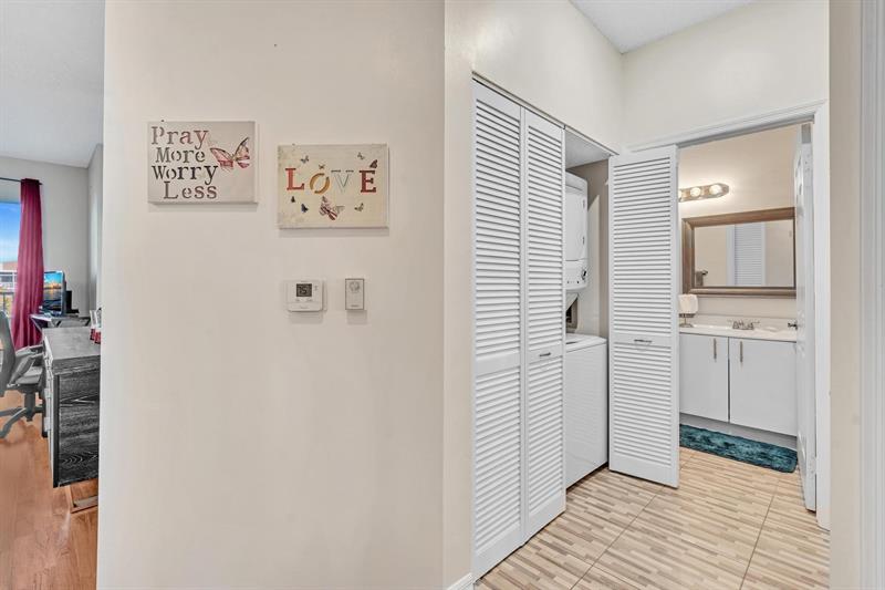 Image 31 of 70 For 7802 Trent Dr  406