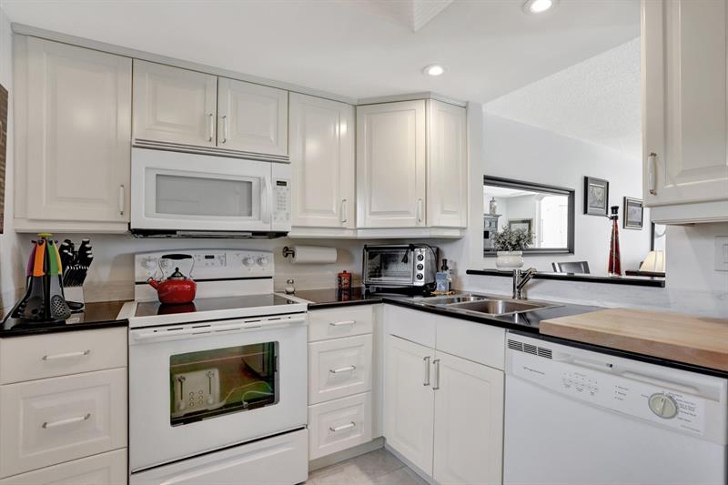 Details for 1700 80th Ave  202, Margate, FL 33063