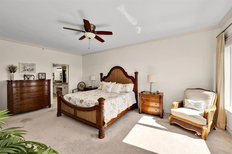 Image 12 of 47 For 2880 14th Street Cswy  1009