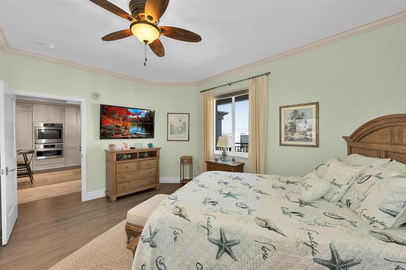 Image 28 of 47 For 2880 14th Street Cswy  1009