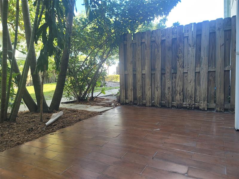 Image 10 of 31 For 805 Oakland Park Blvd  E7