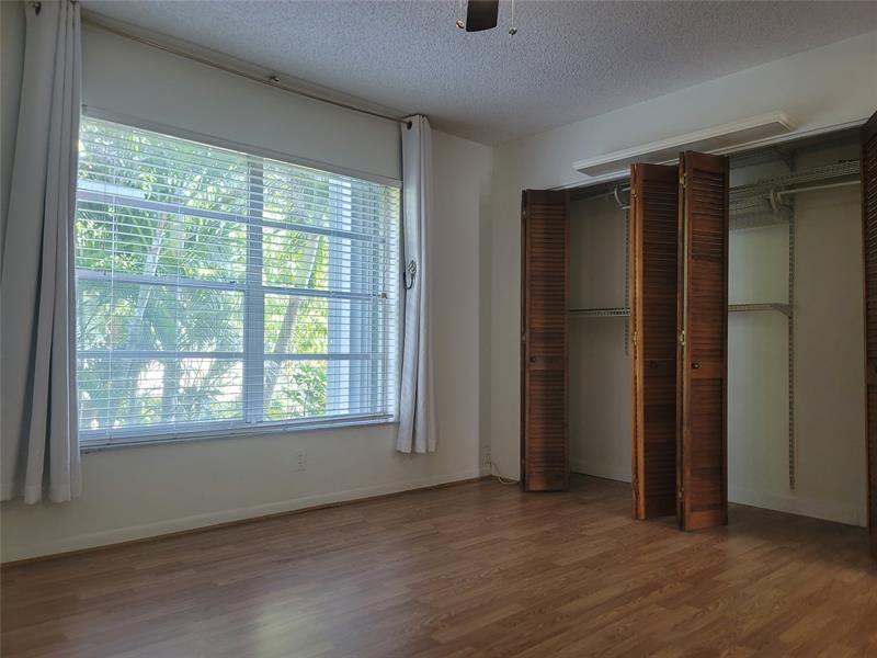 Image 18 of 31 For 805 Oakland Park Blvd  E7