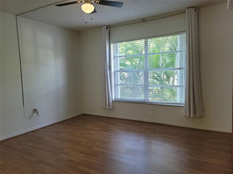 Image 19 of 31 For 805 Oakland Park Blvd  E7