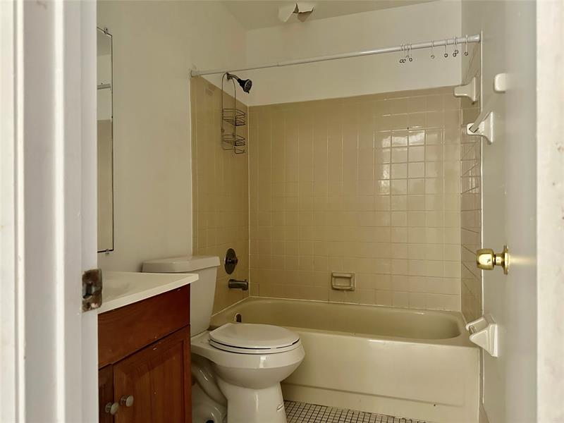 Image 15 of 19 For 9254 18th St