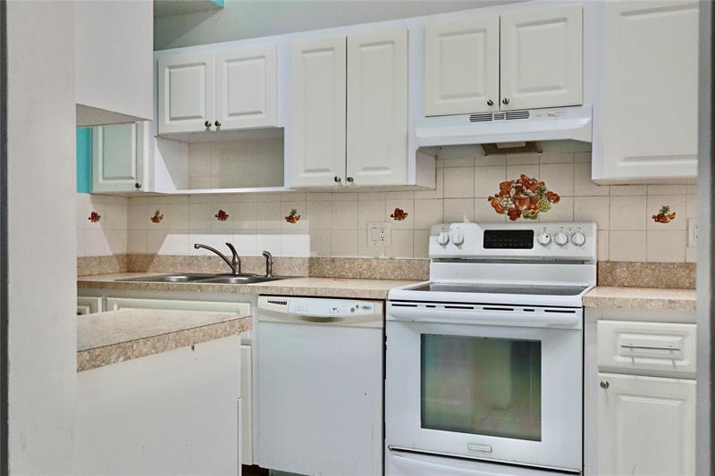 Image 4 of 19 For 9254 18th St