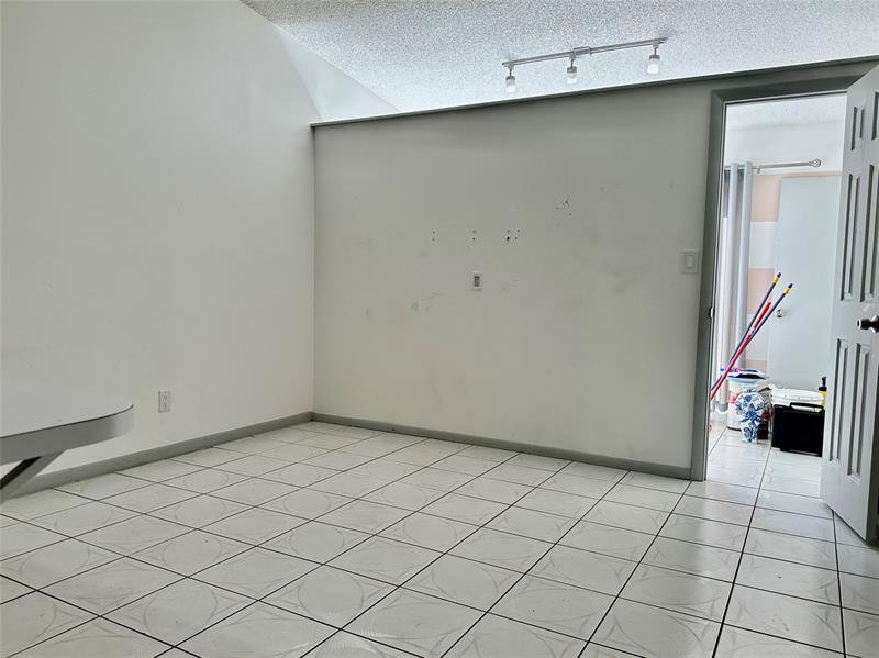 Image 8 of 19 For 9254 18th St
