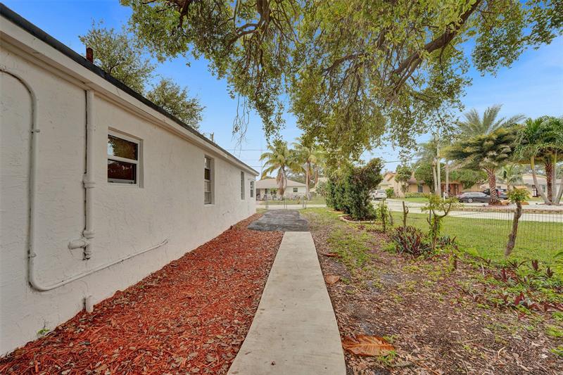 Image 15 of 16 For 5025 22nd St