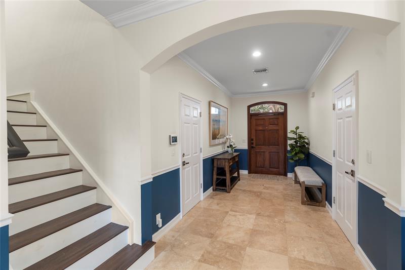 Image 9 of 52 For 515 Via Villagio