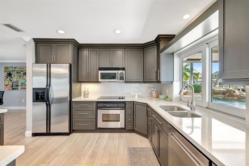 Image 13 of 65 For 288 Tradewinds Ave