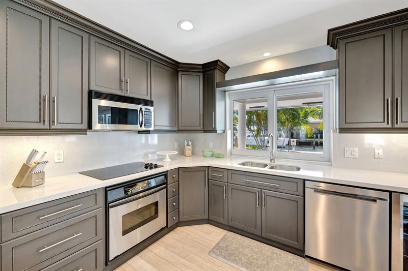 Image 14 of 65 For 288 Tradewinds Ave