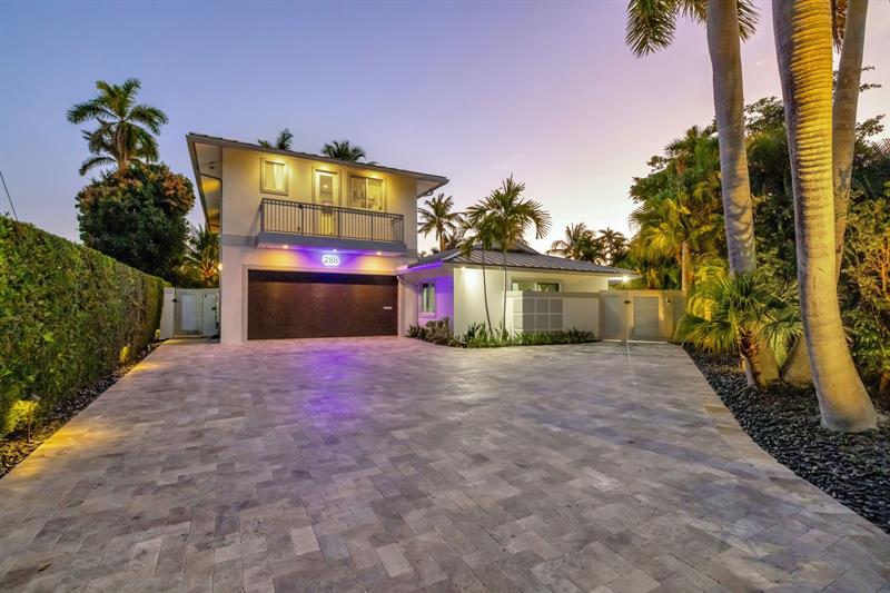 Image 2 of 65 For 288 Tradewinds Ave