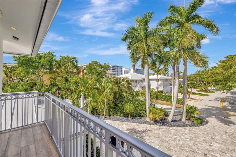 Image 35 of 65 For 288 Tradewinds Ave