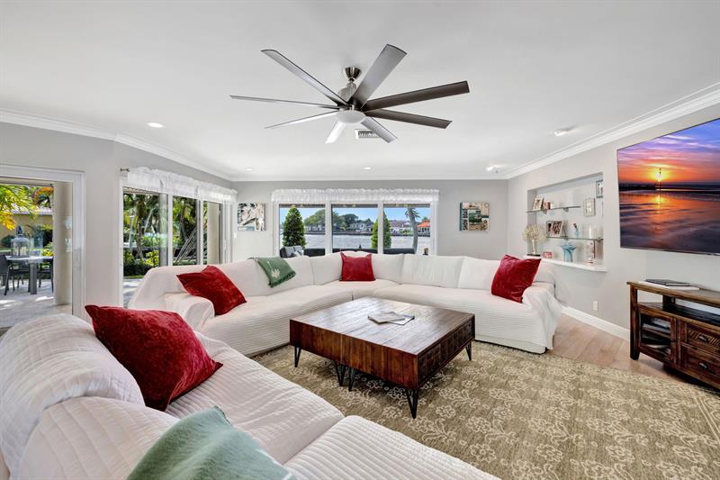 Image 8 of 65 For 288 Tradewinds Ave