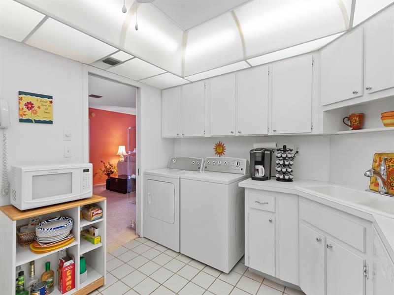 Image 18 of 38 For 4020 Galt Ocean Drive  807